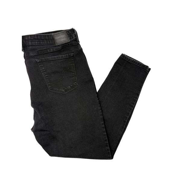 Levi’s Women’s Black Jeans | Size 35/30 (True Waist 36”) | Classic & Comfy - Picture 1 of 6